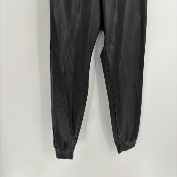 Commando Black Faux Leather Jogger Pants Relaxed Fit Stretch Taper Leg small - Picture 4 of 14
